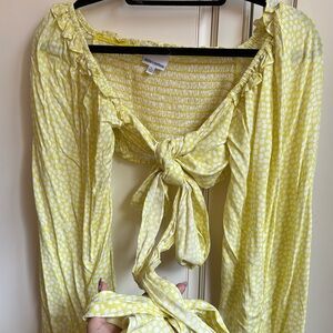 Yellow long sleeve crop top